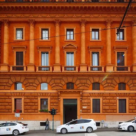 Ht Maximus Pensión 4*
