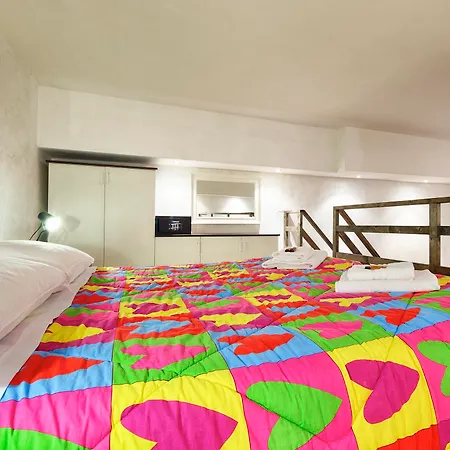 Ht Maximus ゲストハウス 4*